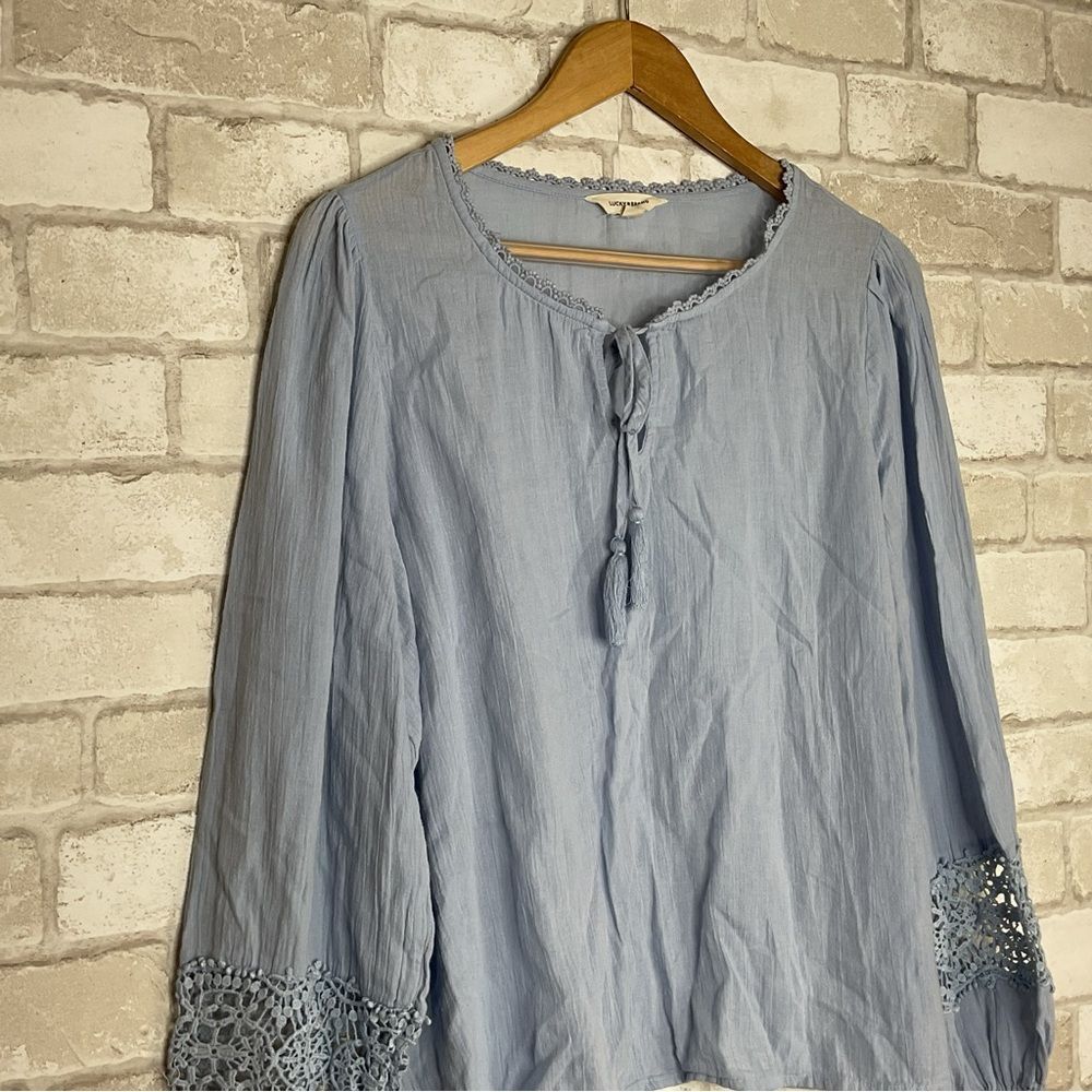 Lucky Brand Light Blue Crochet Trim Blouse Size L - Picture 7 of 16